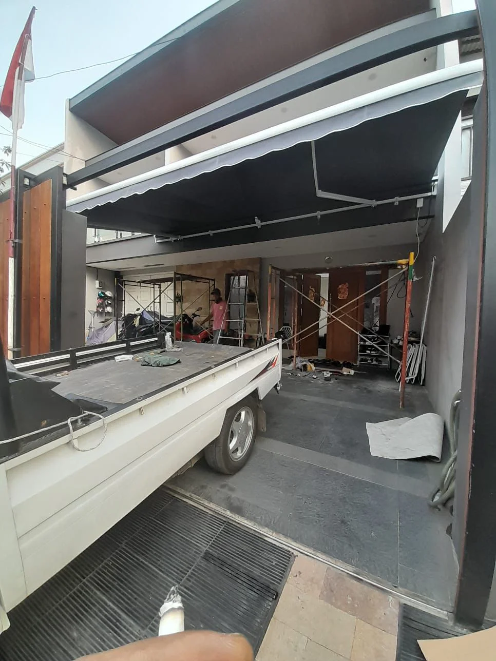 Awning Lipat Otomatis Pantai Mutiara